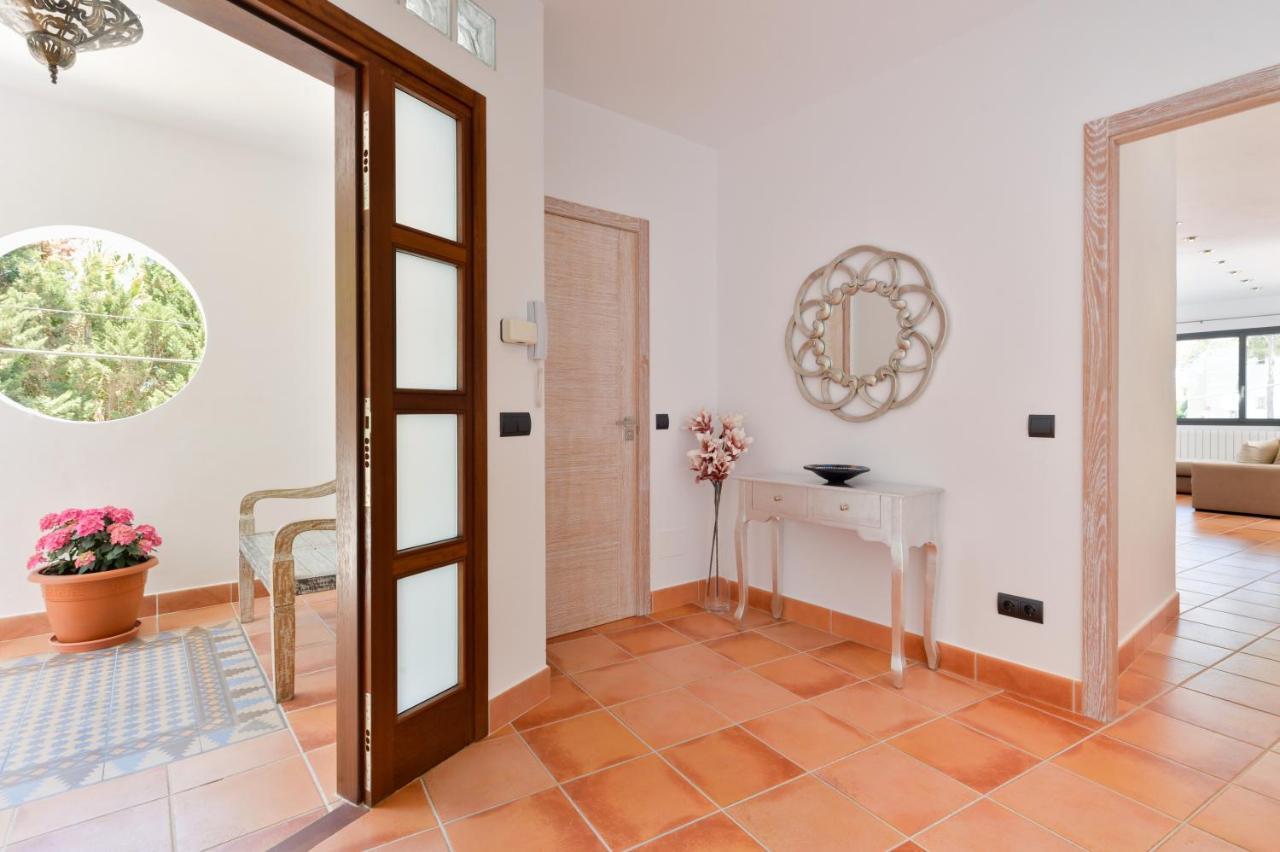New Villa With Pool 19 Mins From Ibiza Town Cana Clara Санта-Эулалия-дель-Рио Экстерьер фото