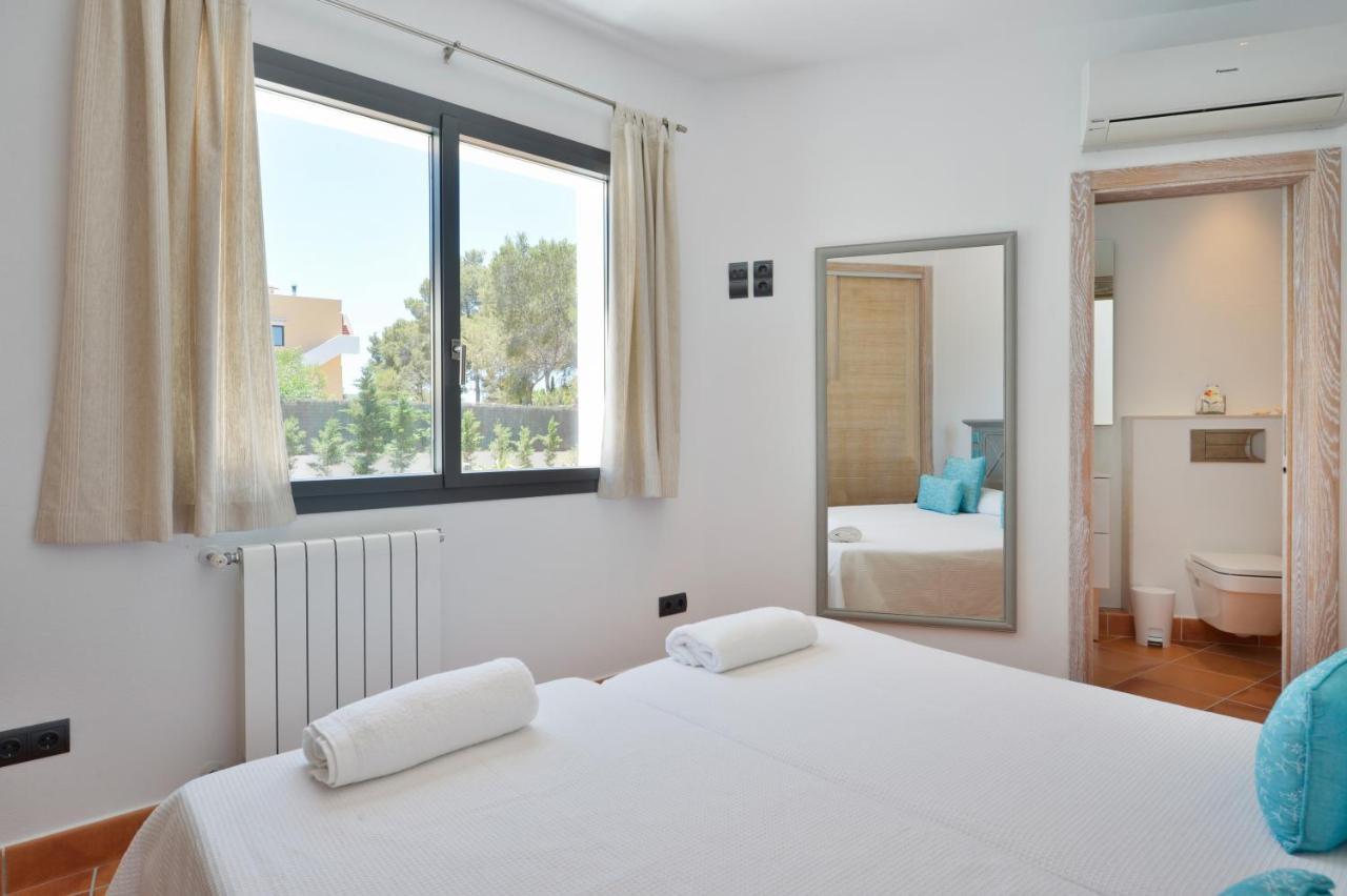 New Villa With Pool 19 Mins From Ibiza Town Cana Clara Санта-Эулалия-дель-Рио Экстерьер фото